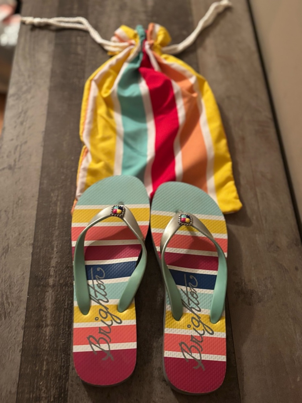 BRIGHTON FLIP OUT Flip Flops with Multicolor Stripe and heart accent SIZE 7
